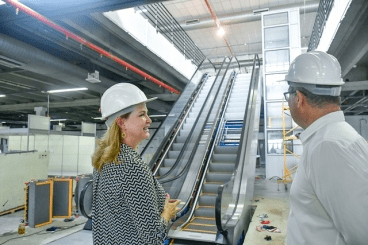 Pavilhão de exposições de Novo Hamburgo recebe novas escadas rolantes
