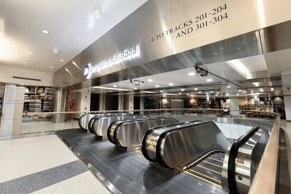 Schindler instalou 41 escadas rolantes e 20 elevadores para metrô de Nova York