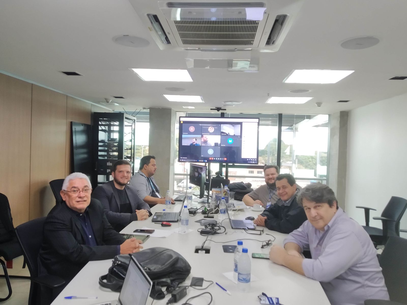 Grupo de Trabalho de elevadores do CONFEA se reune