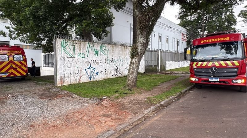 Elevador despenca 10 metros em empresa de Curitiba e deixa trabalhador ferido
